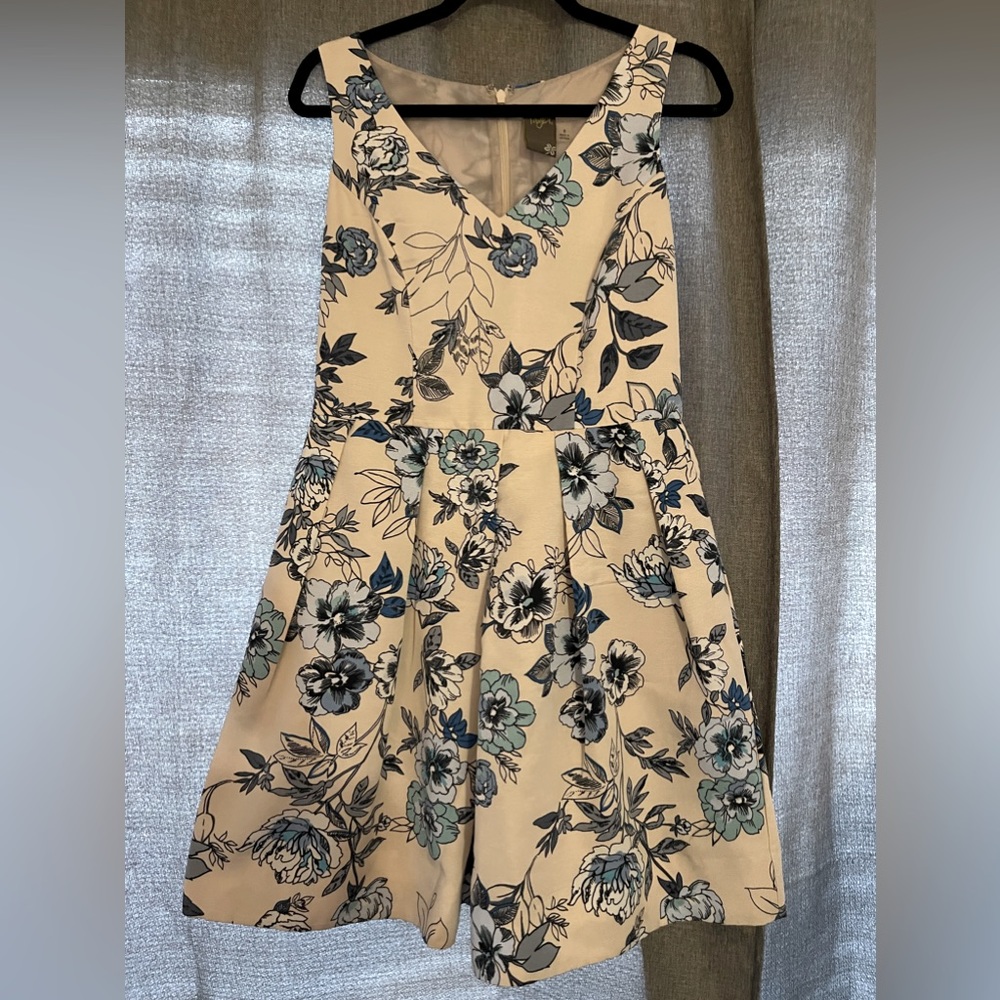 Taylor - Sz. 8 Blue/Cream Floral Dress